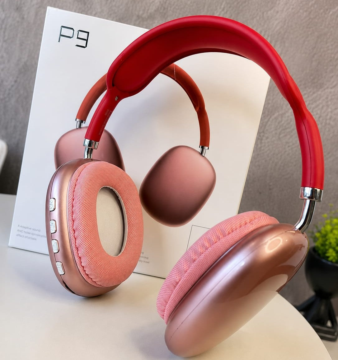 P9 WIRELESS BLUETOOTH HEADPHONES.